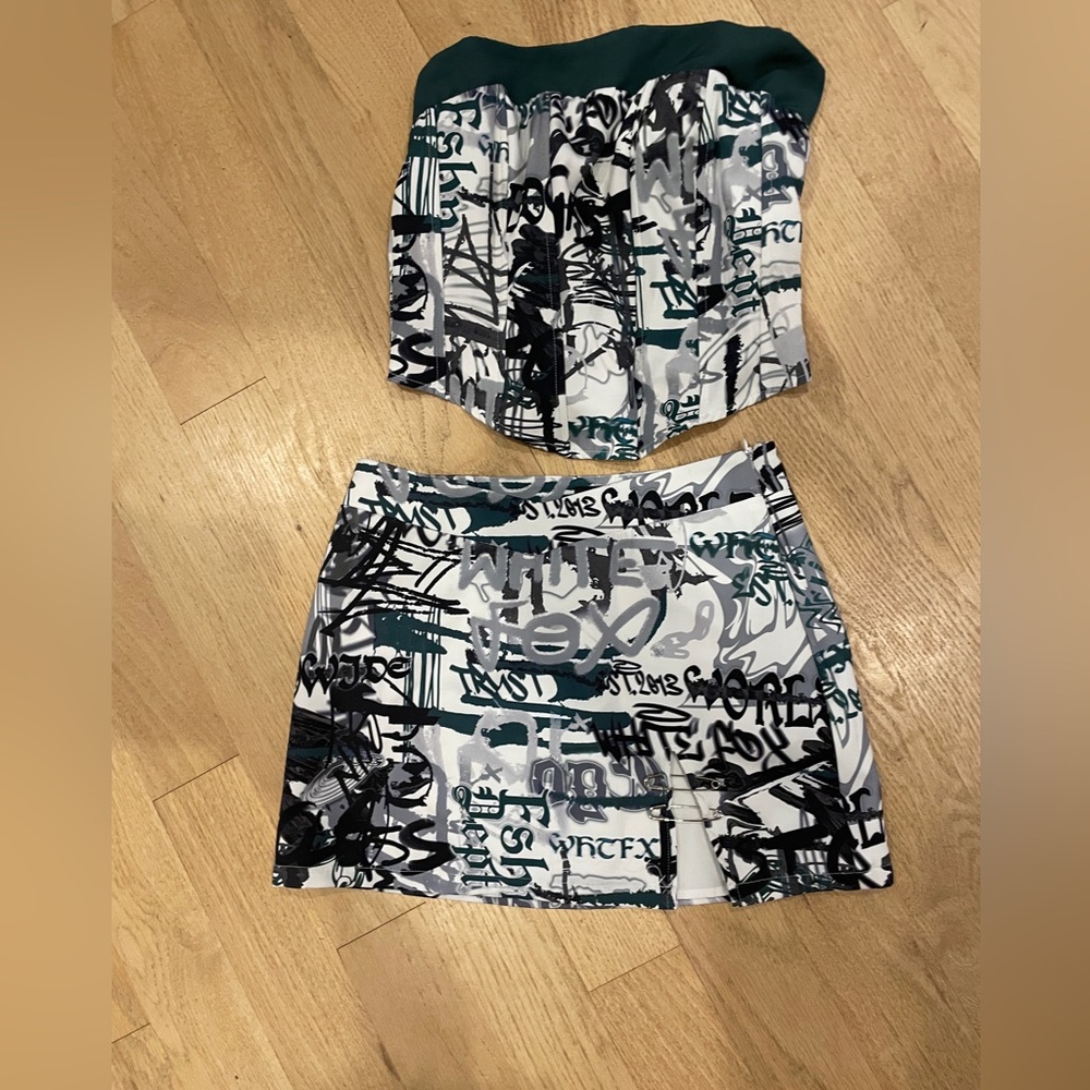White Fox Graffiti Print Skirt Set - Green, Black & White- Small